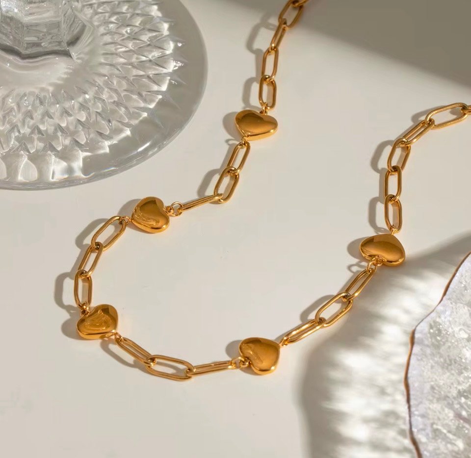 COLLAR LOVE